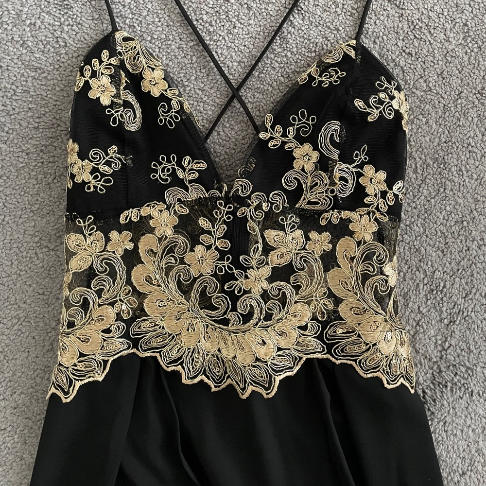 Lucy in the Sky (Tulum Lace Maxi Dress) in Black and Gold, Size 2, Prom dress